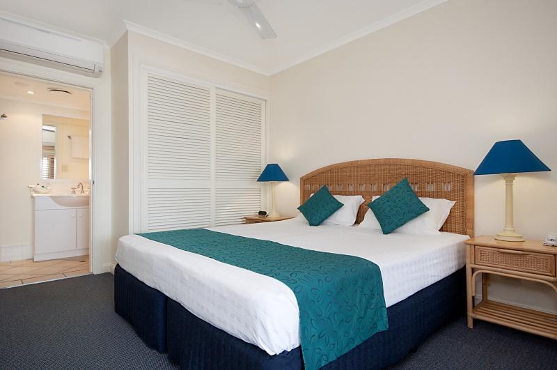 Macrossan House Boutique Holiday Apartments Port Douglas Exterior foto